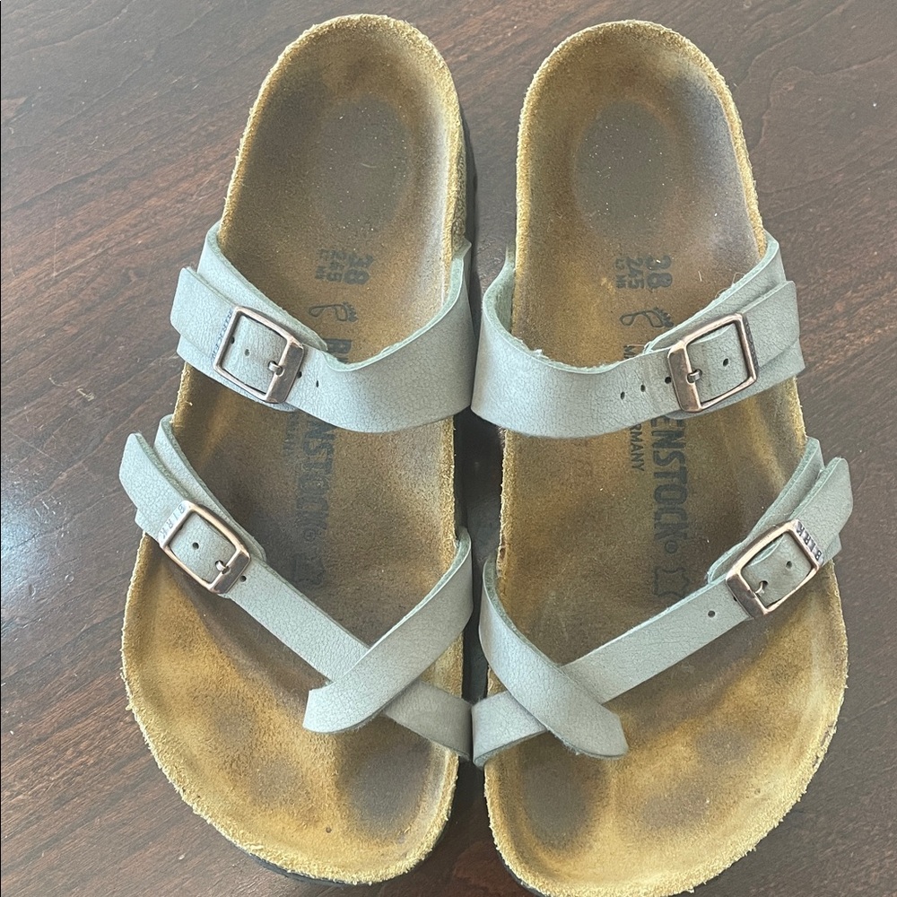 Birkenstock Mayari Sandals in Mocha Brown. Copper Colored Buckles. Look good!